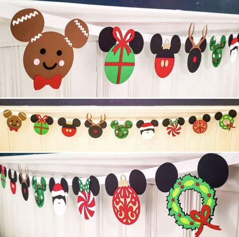 Disney Christmas Signs Diy, Mickey Mouse Xmas Decorations, Disney Window Decoration Ideas Christmas, Mickey Mouse Christmas Door Decorations, Disney Christmas Classroom, Disney Christmas Bulletin Boards, Disney Christmas Classroom Door Ideas, Disney Christmas Door, Disney Christmas Theme