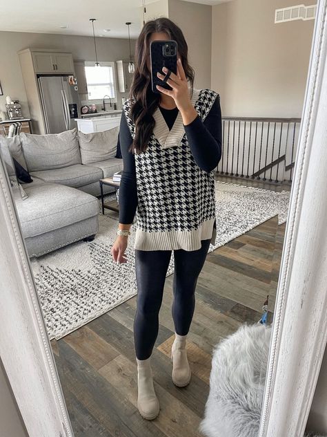 Fall Winter Work Outfits Business Casual, Casual Work Outfits Winter Leggings, School Business Casual Outfits, Sweater Vest Dress Outfit Women, Sweater Vest Long Sleeve Outfit, Fall Bank Teller Outfits, Cute Winter Outfits For Teachers, Long Sleeve Teacher Outfit, Long Sleeve Work Outfit