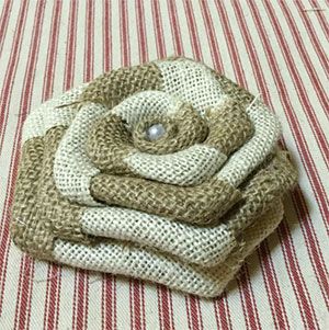 Diy Burlap Flowers Easy, Burlap Roses Tutorial, Handmade Beige Burlap Bags, Flat Burlap Flowers, Poly Burlap Flower Wreath Centers Diy, Burlap Roses, Rustic Wedding Ceremony, Denim Flowers, Rustic Wedding Table