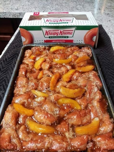 Peach Recipes, Peach Desserts, Peach Cobbler Recipe, Peach Slices, Cobbler Recipe, Krispy Kreme, Cobbler Recipes, Peach Cobbler, Bread Pudding