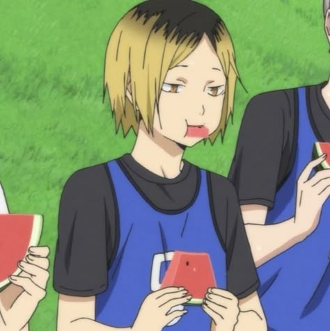 Kenma Haikyuu, Haikyuu Kenma, Haikyuu Icons, Kin List, Kenma Kozume, Dark Wallpapers, Anime Haikyuu, Black Characters, Black Anime Characters