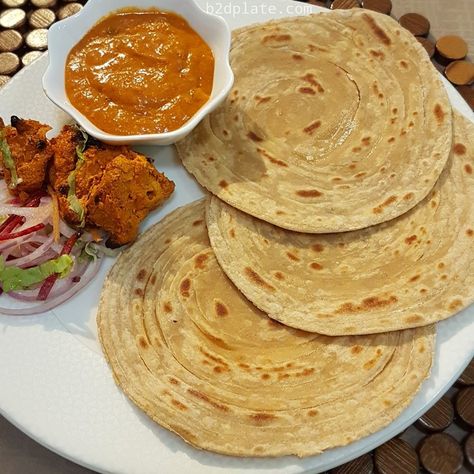 Paratha Snap, Lachcha Paratha, Chicken Kabab, Roti Recipe, Vegetarian Snacks Recipes, Flat Bread, Food Photography Tips, Vegetarian Snacks, Swiss Roll