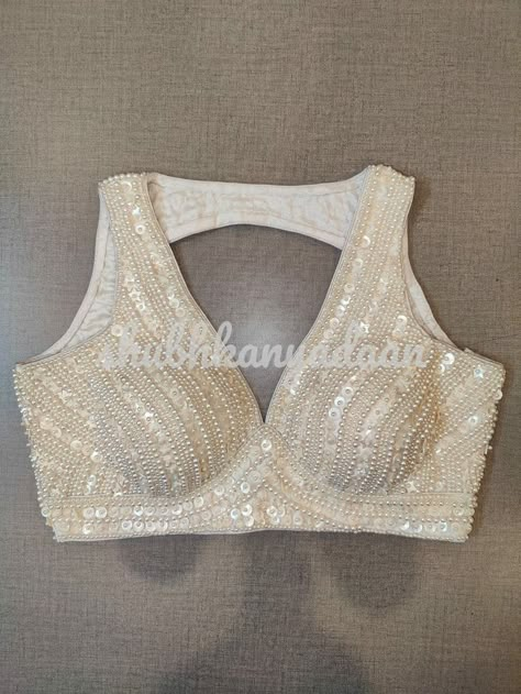 Blouse Designs Without Sleeves, White Beaded Blouse, White Navratri Blouse, White Blouse Sleeveless, Readymade Blouse Designs, Bra Blouse For Saree, Beads Blouse Work, Blouse Indian Design, Party Wear Blouse Designs Latest