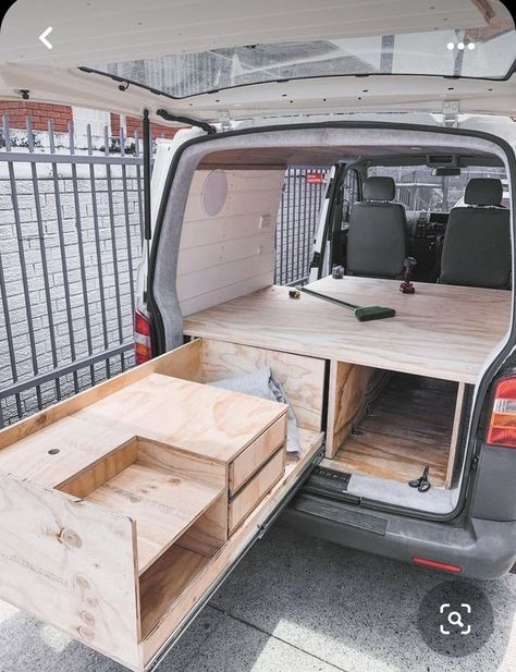 #vadania #homedecor #housedesign #homedesign #kitchendecor #kitchendesign #remodeling #drawerslides #woodworking #woodwork #workshop #vanlife #vanlifestyle Simple Van Conversion Ideas Layout, Vito Van Conversion, Van To Camper Conversion, Microcamper Diy, T6 Camper Conversion, Vw T5 Camper Interior Ideas, Camper Van Interior Ideas, Camper Van Interior, Bil Camping