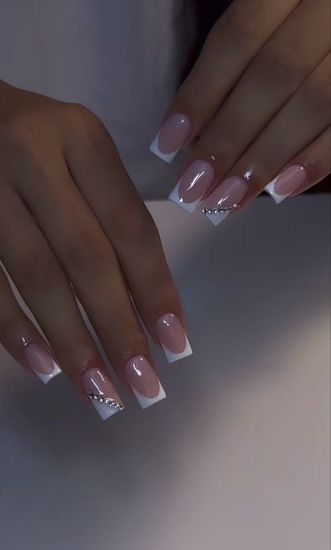 Small Square Nails French Tip, Glitter Detail Nails, Summer Nail Set Ideas, White Fresh Tip Nails, White Prom Nails Acrylic Short, Square French Tip With Gems, Chav Nails Acrylic, Small Square Acrylic Nails, Short Frenchies With Designs