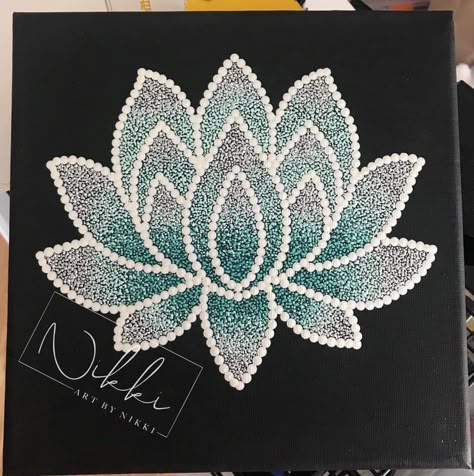 Lilies Drawing, Lotus Flower Mandala, Rhinestone Designs Pattern, Lotus Flower Art, Mandala Painted Rocks, Mandala Rock Art, Lotus Art, Mandala Design Pattern, Mandala Art Lesson