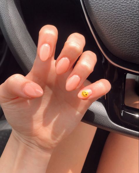 #preppy #nails #pink Preppy Nail Ideas, Gel Nails Short, Smiley Face Nails, Preppy Nails, Face Nails, Pink Preppy, Nails Pink, Art Nails, Nails Short