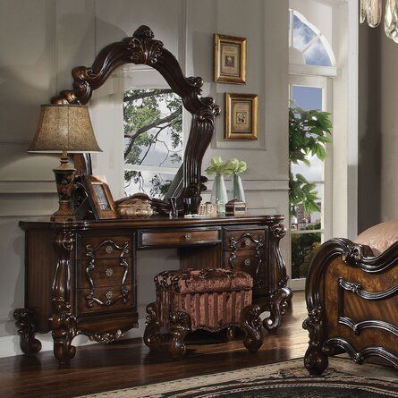 Sleigh Bedroom Set, French Country Bedroom, Queen Royal, Traditional Mirror, White Furniture Living Room, Set Meja Makan, Bedroom Makeup Vanity, Dark House, Vanity Set With Mirror