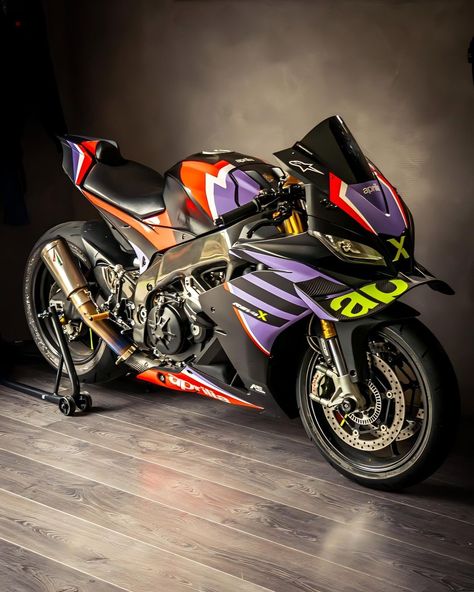 Aprilia Tuono V4 1100 Factory, Aprilia Rsv4 1100 Factory, V4 Engine, Aprilia Tuono V4, 50cc Dirt Bike, Naked Bikes, Aprilia Motorcycles, Aprilia Rsv4, Bmw Wagon