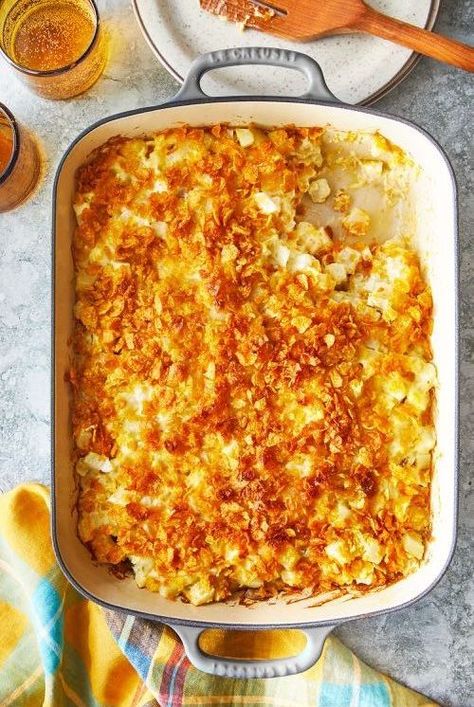 Southerners are unapologetic about their fondness for hashbrown casseroles.#hashbrowncasserole #casserolerecipes #recipeideas #recipes #southernliving Canadian Dishes, Breadcrumb Topping, Hashbrown Casserole Recipe, Ranch Chicken Casserole, Hashbrown Casserole, Hash Brown Casserole, Canadian Food, Winter 23, Baked Fish