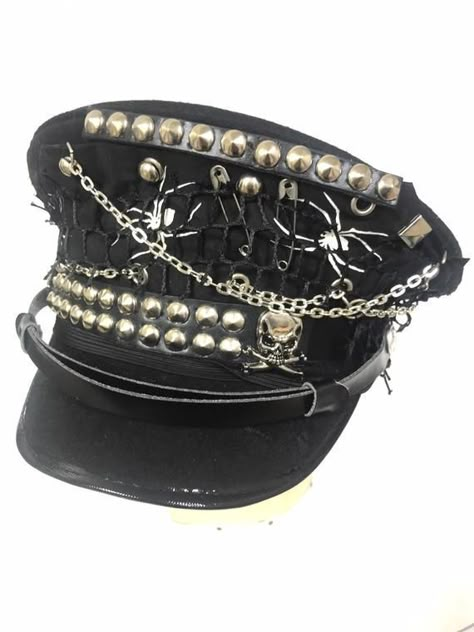 Punk Hat, Industrial Punk, Goth Styles, Masculine Outfits, Oc Outfits, Vampire Goth, Punk Accessories, Military Hat, Estilo Punk