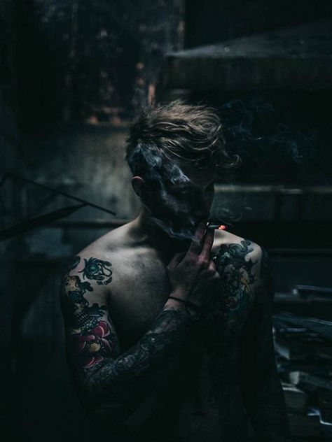 Arche Rauch Fotografie, Der Joker, Hipster Grunge, Wallpaper Tumblr, Boy Photography, Dark Photography, Dark Art, Dark Aesthetic, In The Dark