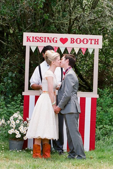 The kissing booth idea, the food truck (if you max it to $8/person you are looking for catering under $1,000 for 120 guests!). Just had an idea - do a cookie exchange for the favors! Or a pie or any dessert. Or a 'bake sale' table! State Fair Wedding Theme, Country Fair Wedding, Carnival Wedding Theme, Stuffed Pig, Fair Wedding, Rockabilly Wedding, Creative Wedding Favors, Inexpensive Wedding Favors, Carnival Wedding