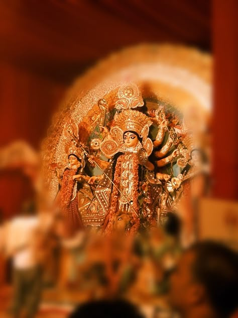 Ma Durga Durga Aesthetic, Puja Aesthetic, Chaturthi Decoration, Ma Durga, Bengali Culture, South Asian Aesthetic, Durga Ji, Durga Picture, God Photos