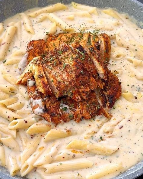 Penne Alfredo Pasta, Grilled Chicken Alfredo Pasta, Alfredo Pasta Recipes, Grilled Chicken Alfredo, Penne Alfredo, Pasta Recipes Alfredo, Chicken Alfredo Pasta, Pasta Dinner Recipes, Healthy Homemade Recipes