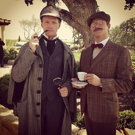 Neil Patrick Harris Family, Sherlock Holmes Costume, Easy Couple Halloween Costumes, David Burtka, Halloween Parejas, Neal Caffrey, Carnaval Costume, Neil Patrick, Jim Moriarty