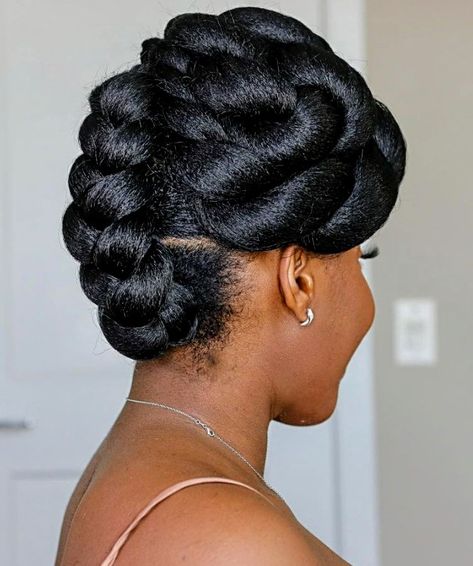 Elegant Updo Black Hair, Large Braid Updo, Sleek Hairdo, Afro Mohawk, Black Women Updo, Hair Bun Design, Summer Updo, Afro Hair Bun, Afro Bun