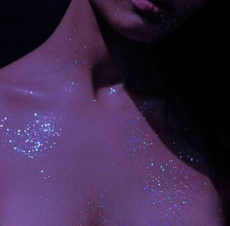 Space Witch Aesthetic, Seelie Aesthetic, Dark Glitter Aesthetic, Glitz And Glam Aesthetic, Space Fairy Aesthetic, Glitter Makeup Aesthetic, Sparkle Purple Aesthetic, Dark Feminine Aesthetic Purple, Dark Iridescent Aesthetic