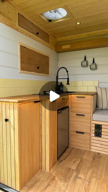 Camper Dreamin' on Instagram: "45 Second Van Tour | Polar.  #vanbuild #campervan #vanconversion #tinyhome #vanlifevirals #camperconversion #vantour #vanlife" Camper Van Workspace, Van Hacks Camper, Campervan Conversion Ideas, Camper Van Kitchen Ideas, Diy Campervan Interior, Van Kitchen Ideas, Campervan Kitchen Ideas, Diy Camper Ideas, Campervan Interior Ideas