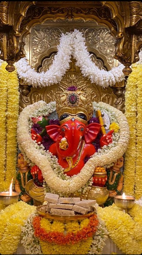 Siddhivinayak Ganesha Mumbai, Siddhivinayak Ganesha, Gud Morning Images, Ganesh Ji Images, Gud Morning, Jai Ganesh, 2024 Travel, Shri Ganesh Images, Ganpati Ji