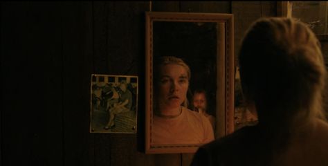 Horror Movie Camera Angles, Midsommar Film Stills, Cinematography Angles, Horror Cinematography, Film Bro, Horror Movie Scenes, English Film, Film Class, Silent Horror