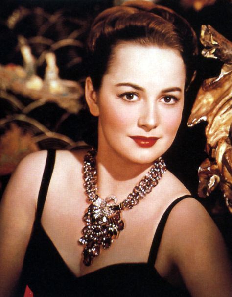 Olivia de Havilland Olivia Havilland, Best Actress Oscar, Veronica Lake, Olivia De Havilland, Classic Actresses, 100th Birthday, Actrices Hollywood, Hollywood Legends, Gone With The Wind