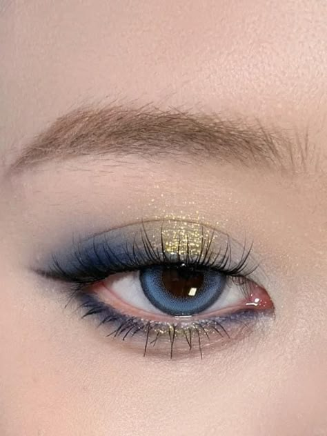 Eye Makeup Ideas New Years, Make For Blue Dress, Blue Makeup Looks Asian, Make Up To Make Blue Eyes Pop, Makeup For Brunettes With Blue Eyes, Blue Eye Makeup For Hooded Eyes, Blue Makeup Blue Eyes, Animal Eye Makeup, Dark Blue Eyes Makeup