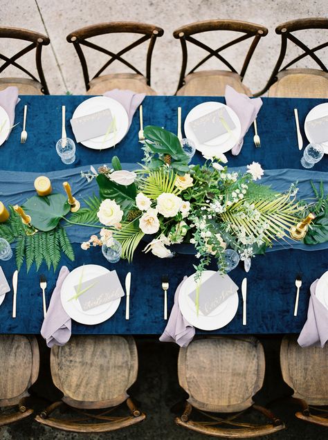 Tropical Hawaiian Wedding Editorial with Bold Blue ⋆ Ruffled Wedding Design Inspiration, Wedding Reception Ideas, Creative Candles, Hawaiian Wedding, Wedding Tablescapes, Hawaii Wedding, Tropical Wedding, Trendy Wedding, Wedding Themes