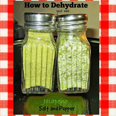 A Slice of Texas blog : JALAPENO SALT AND PEPPER - How to dehydrate your own Dehydrated Jalapenos, Jalapeno Salt, Flavored Salts Recipes, Growing Jalapenos, Flavored Salt, Salt Recipes, Canning Food Preservation, Jalapeno Recipes, Dried Peppers