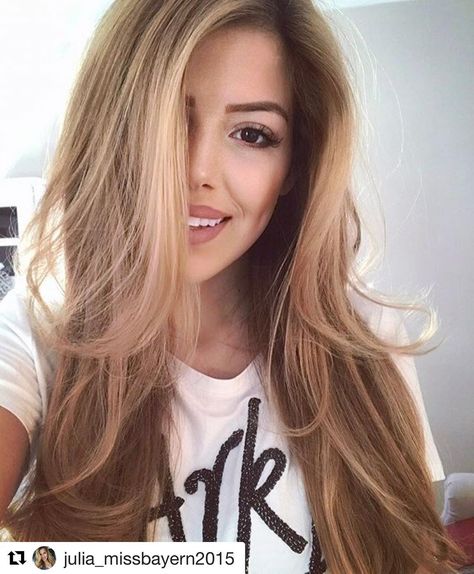 #hairfashion • Instagram photos and videos Blowout Brush, Blowdry Styles, Blow Dry Brush, Brush Sets, Brush Hair, Blowout Hair, Dry Brush, Round Brush, Blow Dry