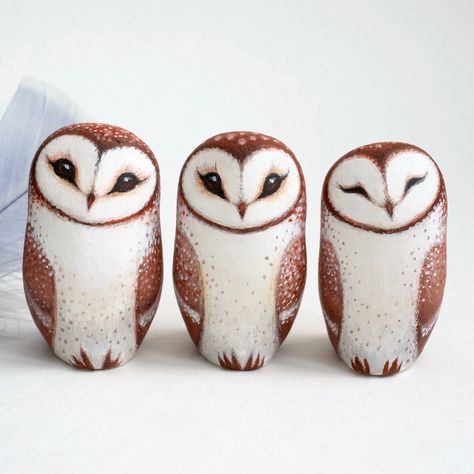 Cute barn owl clay sculptures, barn owl mini figures Polymer Clay Owls, Clay Owl Diy, Cute Owl Art, Barn Owl Drawing, Owl Gift Ideas, Barn Owl Art, Polymer Clay Figurines, Owl Totem, Owl Pottery