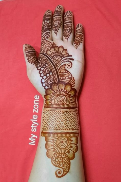 Bangle Mehandi Designs For Hands, Front Hand Mehandi Desgine, Arabic Mehandi Designs For Hands Simple, Front Hand Mehndi Designs Simple Arabic, Cone Designs For Hands Simple, Mehandi For Kids, Mehendi Designs For Hands Arabic, Mehndi Designs Pictures, Mehandi Designs For Hands Simple