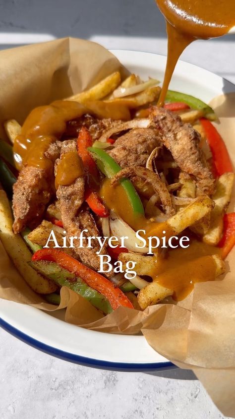 BORED OF LUNCH on Instagram: "Airfryer Chicken Spice Bag / Salted Chilli Chicken & Chips 🌶️🍟 697 cals per serving (serves 2) Who doesn’t love a spice bag, for any non…" Bored Of Lunch Air Fryer, Spice Bag Recipe, Bored Of Lunch, Spice Bag, Salt And Chilli Chips, Salt And Chilli Chicken, Chicken And Chips, Turkey Burger Recipes, Healthy Family Dinners