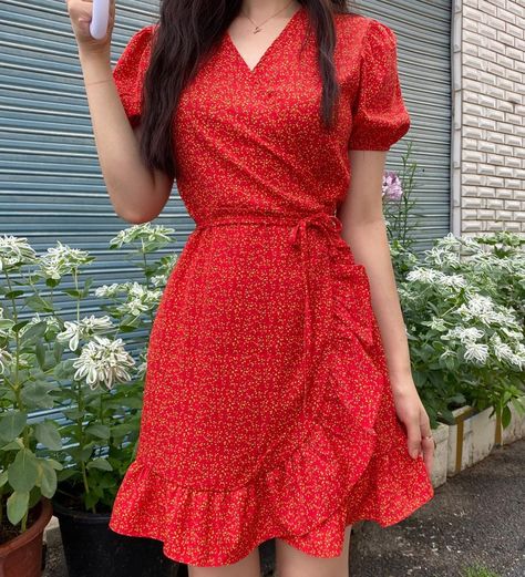 Wrap Around Frock, Book Outfits, Short Frock, Stitching Ideas, Myanmar Dress Design, Western Dress, Sketches Dresses, Elegant Dresses Classy, Casual Day Outfits