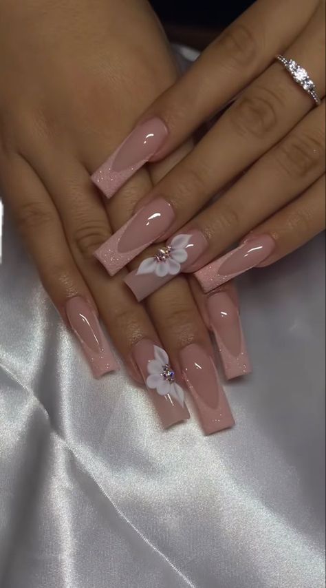 Short Nails Nail Art, Latina Nails, Quince Nails, Nail Art For Short Nails, Art For Short Nails, Weak Nails, Nail Art Easy, Nails Coffin Short, Girly Acrylic