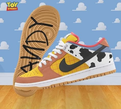 Marvel Shoes, Replica Sneakers, Nike Yeezy, Painted Shoes Diy, Air Jordan Nike, Custom Sneakers Diy, Pretty Sneakers, Custom Painted Shoes, Custom Shoes Diy