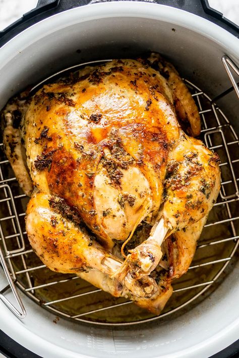 This step-by-step guide for the best Pressure Cooker Whole Chicken recipe is going to be your new weeknight go-to! In no time at all you'll have the most tender fall-off-the-bone chicken with crispy skin. #chicken #roastchicken #instantpot #ninjafoodi Pressure Cook Whole Chicken, Pampered Chef Quick Cooker, Quick Cooker Recipes, Pressure Cooking Chicken, Pressure Cooker Recipes Chicken, Chicken Recipes Indian, Chicken Breast In Air Fryer, Smoked Chicken Breast, Chicken Recipe Air Fryer