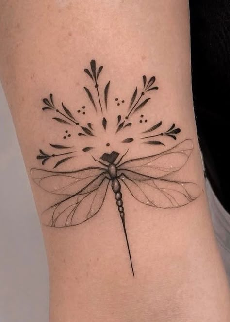 Small Dragonfly Tattoo, Flying Tattoo, Dragonfly Tattoo Design, Tasteful Tattoos, Inspiration Tattoos, Mother Tattoos, Dragonfly Tattoo, Feather Tattoos, Tattoos For Daughters