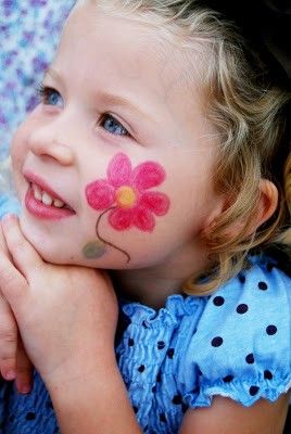 15 Face Painting Ideas for a Kids Birthday Party on Love the Day Painting Pictures For Kids, Easy Face Painting Ideas, Kids Face Painting Easy, Easter Face Paint, Easy Face Painting, Easy Face Painting Designs, Face Painting Flowers, Festival Face Paint, Face Painting Ideas