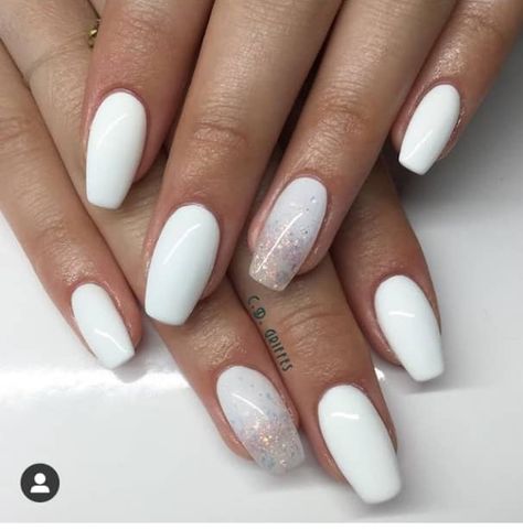 Nails Design Wight, White Color Nails Designs, White Nail Designs Short Square, White With Accent Nails, White Nails For Confirmation, White Sns Nails With Designs, White Nails 2023 Trends, White Nails Accent Nail, White Dip Powder Nails Design