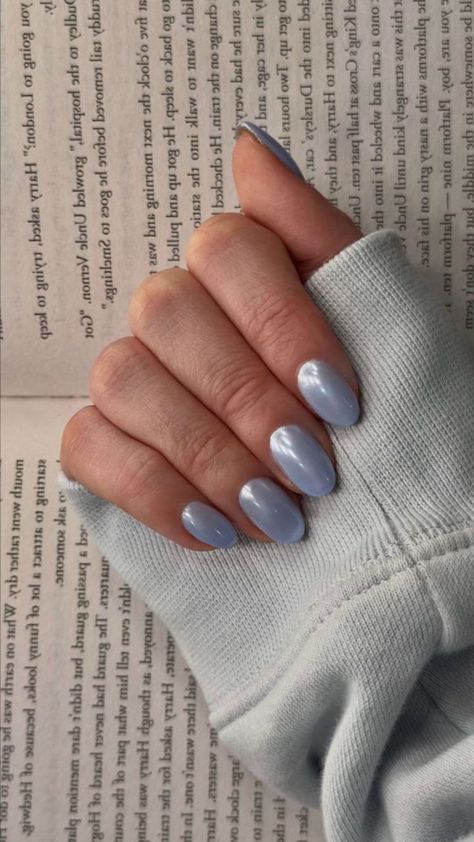 Blueberry Glaze Nails, Blue Gray Chrome Nails, Dusty Blue Chrome Nails, Dust Blue Nails, Neutral Nails Blue, Baby Blue Glazed Nails, Silvery Blue Nails, Frost Blue Nails, Baby Blue Pearl Nails