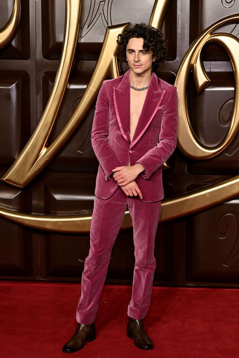 Look of the Week: Timothée Chalamet wears shirtless suit at ‘Wonka’ premiere Checkout https://localnewspatch.com/2023/11/02/look-of-the-week-timothee-chalamet-wears-shirtless-suit-at-wonka-premiere/ Timothee Chalamet Wonka Premiere, Timothee Chalamet 2023, Timothee Chalamet Full Body Pic, Timothee Chalamet Premiere, Timothee Chalamet Suit, Timothee Chalamet Fashion, Timothee Chalamet Wonka, Wonka Timothee Chalamet, Timothee Chalamet Red Carpet