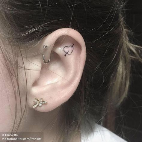 inside ear, single needle Ear Tattoo Inner Heart, Minimal Tatoo, Single Tattoos, Tattoos Ear, Inner Ear Tattoo, Inside Ear, Behind Ear Tattoos, Small Heart Tattoos, Hand Tattoos For Girls