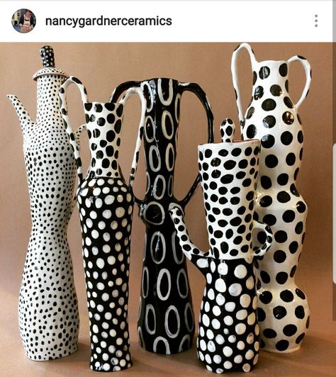 Modern Ceramics Design, Diy Marble, Pottery Vases, Sculptures Céramiques, Pottery Handbuilding, Diy Ceramic, Ceramic Bottle, Ceramics Pottery Art, Ceramic Tableware