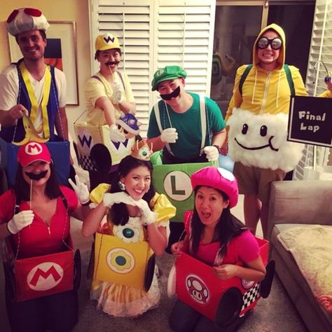 35+ DIY Halloween Costumes for Women That Are Ideal for BFFs | Holidappy Mario Cart Group Costume Ideas, Wario Costume, Toadette Costume, Brothers Costumes, Princess Daisy Costume, Mario Kart Costumes, Mario Princess Daisy, Mario Halloween, Daisy Costume