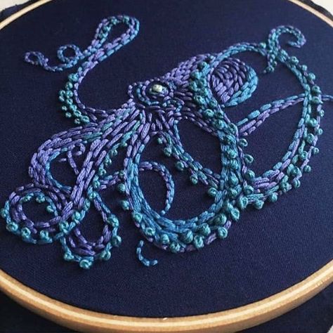 Hand Work Embroidery, Hand Embroidery Projects, Creative Embroidery, Sewing Embroidery Designs, Hand Embroidery Art, Hand Embroidery Stitches, Modern Embroidery, Embroidery Hoop Art, Embroidery Craft