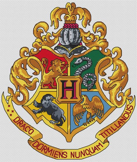 Complete cross stitch pattern for The Hogwarts Crest with backstitch detail. Harry Potter Cross Stitch, Harry Potter Cross Stitch Pattern, Cross Stitch Harry Potter, Harry Potter Crochet, Hogwarts Crest, Completed Cross Stitch, Disney Cross Stitch, Cross Stitch Patterns Free, A Cross