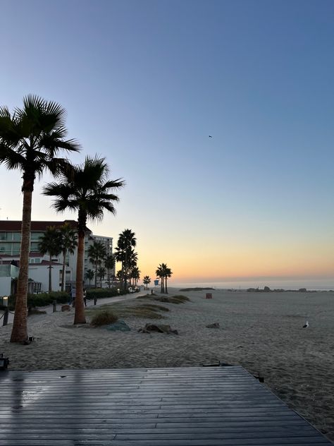 South California Aesthetic, Coronado California, Night Views, Pretty Views, Fav Place, Hotel Del Coronado, American House, Pretty Landscapes, Summer Mood