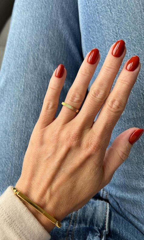 Warm Red Nails, Red Green Nails, Terracotta Nails, Res Nails, Red Manicure, Beautiful Nail Designs, Elegant Nails, Enamels, Nail Paint