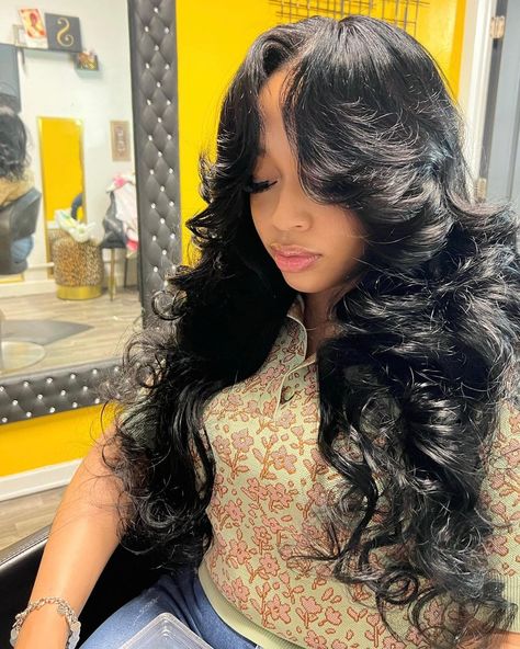 Weave With Curtain Bangs, Birthday Wig Hairstyles Curly, Hair Inches, Classy Hairstyles, Weave Styles, Woman Hair, Classy Girl, Voluminous Hair, Quick Weave